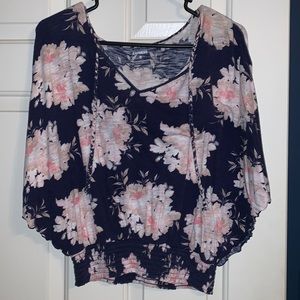 Express Woman’s V neck top